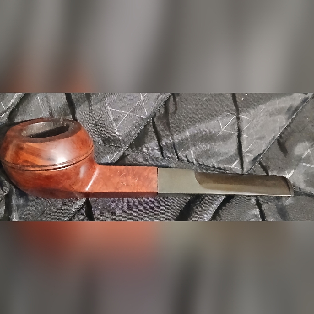 Amtique Comoy's The Guildhall London Pipe with Original Box, Bag Etc - Picture 6 of 9